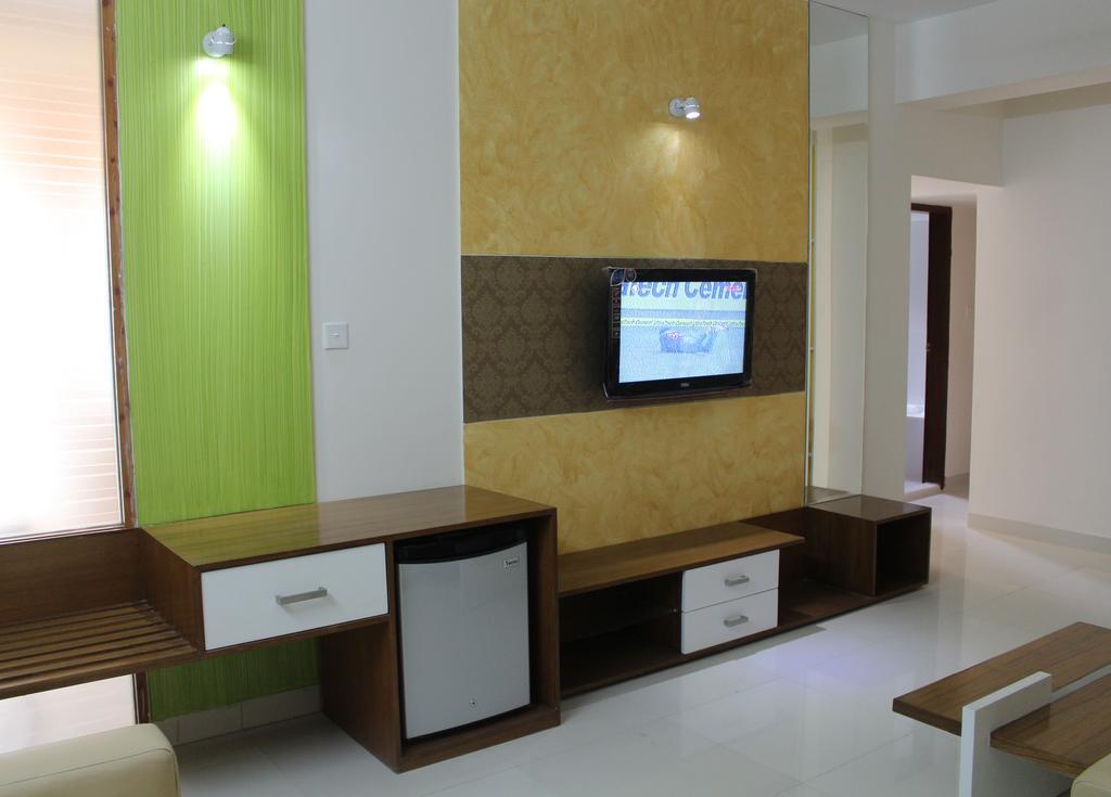 Naas Serviced Apartments Дакка Екстер'єр фото