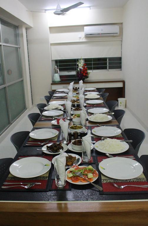 Naas Serviced Apartments Дакка Екстер'єр фото